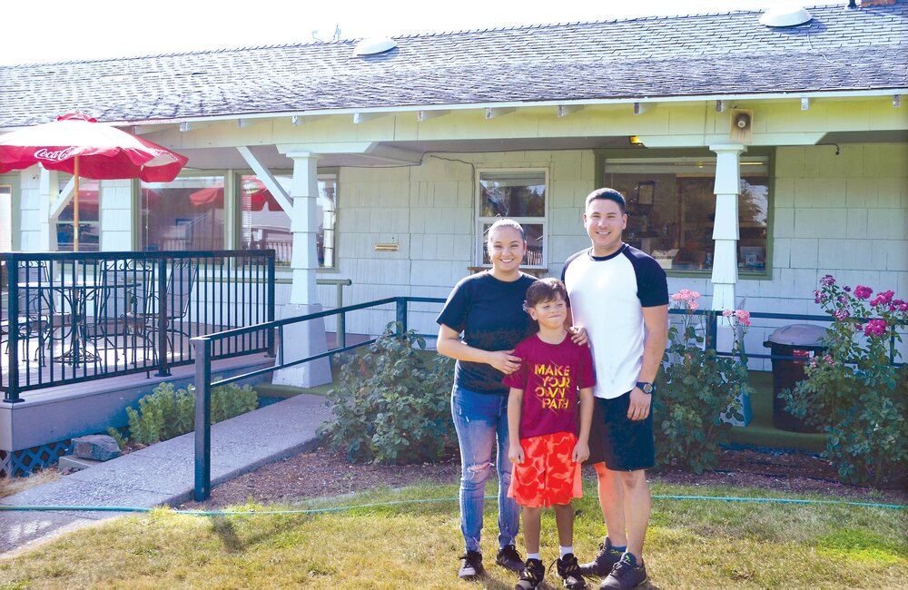 Porky's Clubhouse Grill opens at golf course The Ritzville Adams